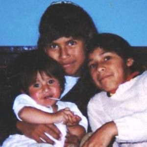 Meet your Posher, Yari